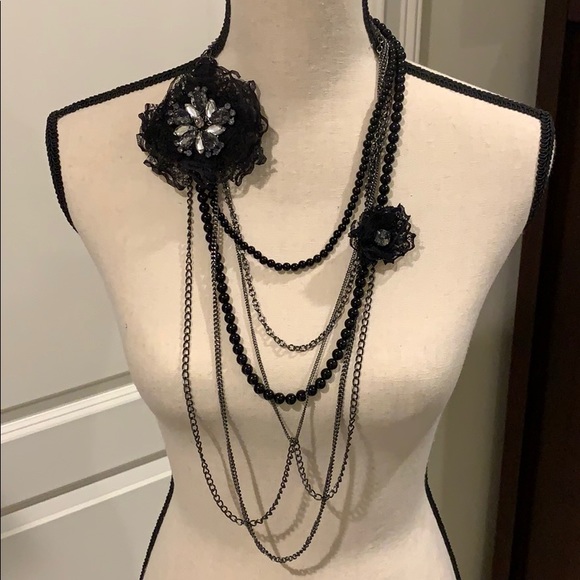 Black Long Necklace - Picture 2 of 6